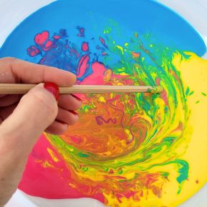 Pedagogia da cor, curso de formação de professores, em parceria com a Faber-Castell