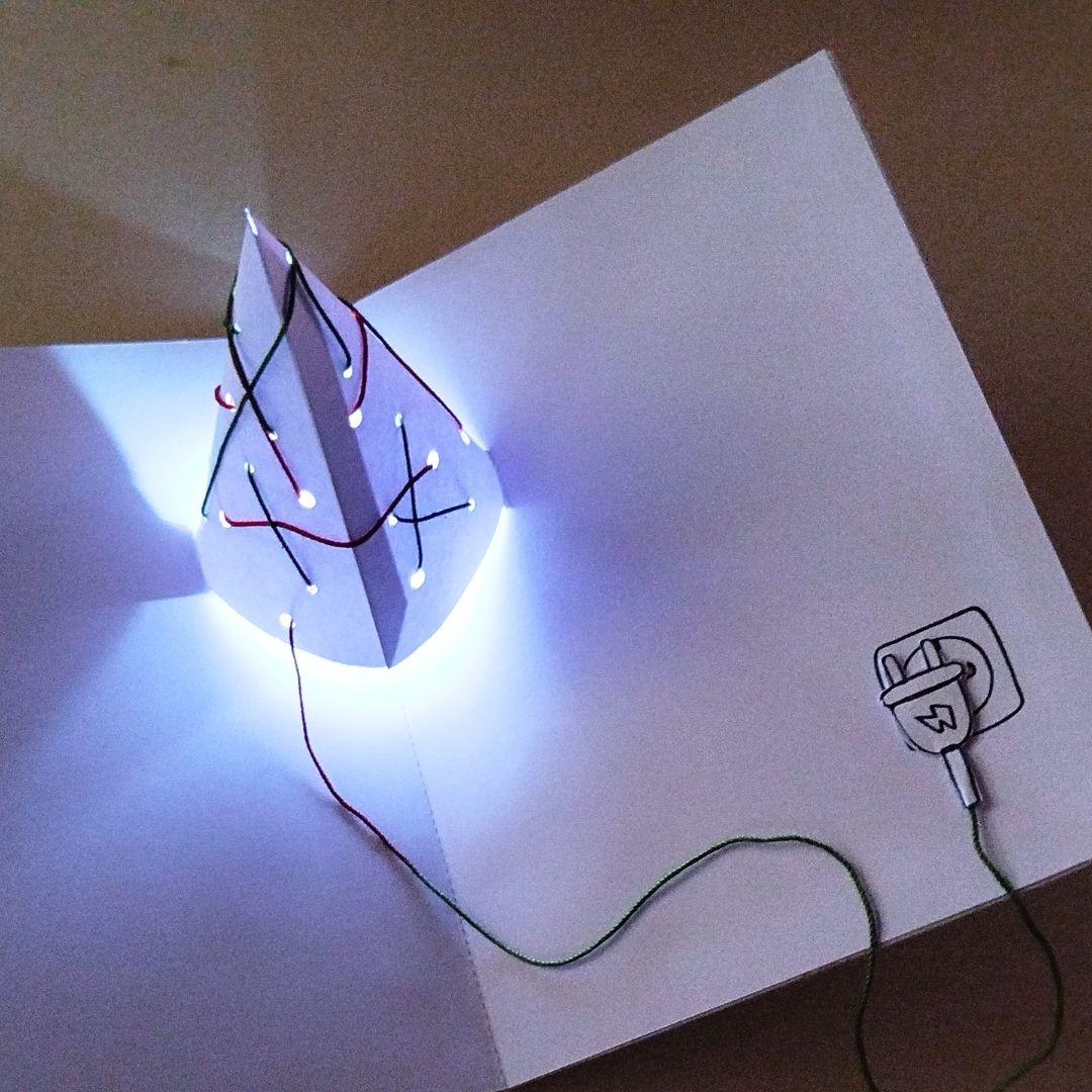 Pop-Ups, Jogos e Brinquedos com Circuitos Elétricos