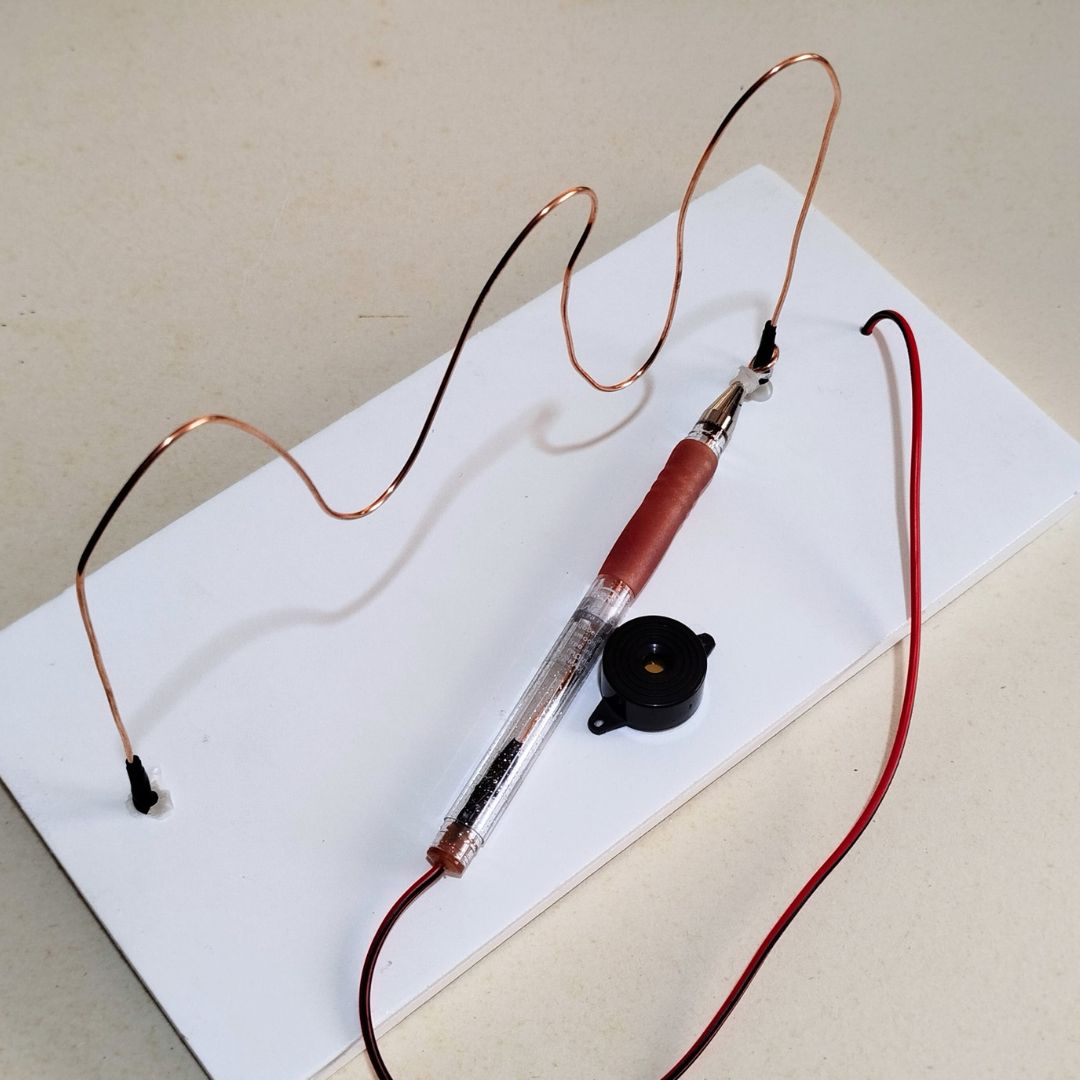 Formação de professores em pop-up, jogos e circuitos elétricos, com josé Alberto Rodrigues